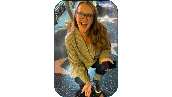 Headshot of Farrah Roberts.