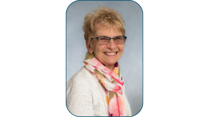 Headshot of Mindy Michaud.